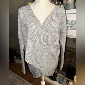 ASTR Women’s Wrap Cross Over Knit Sweater Pullover Gray Sz Large. GUC